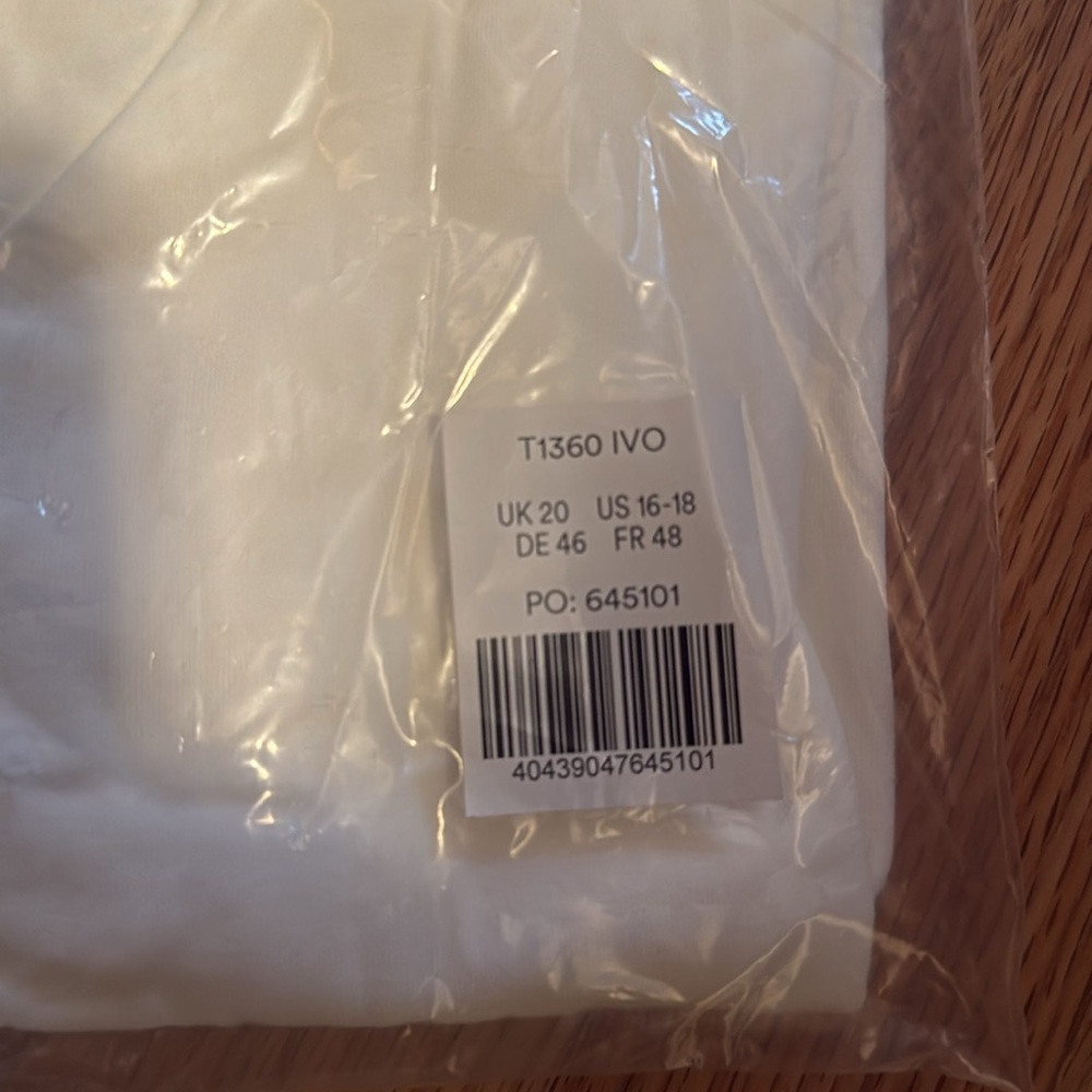 Boden double layer scoopneck NWT - Picture 3 of 3